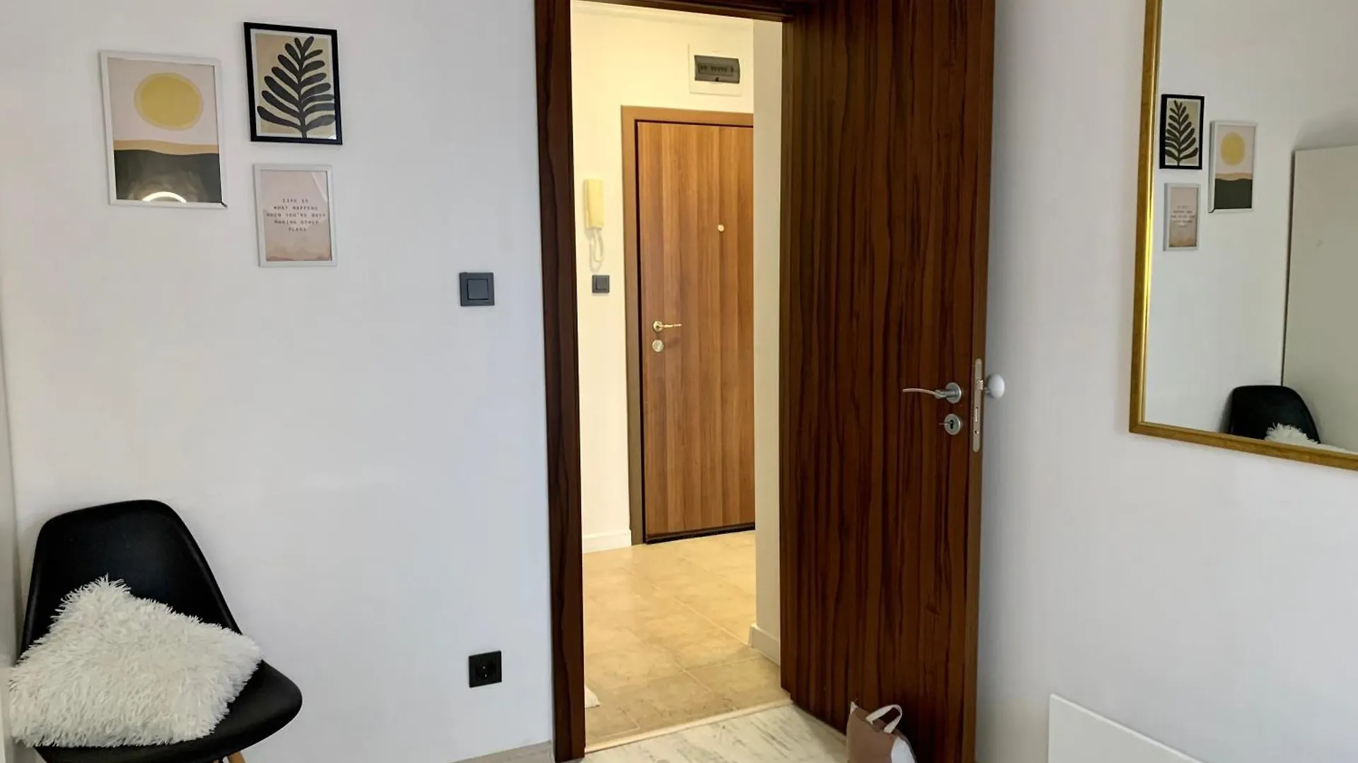 Snowflake Home - Private Apartment Bansko