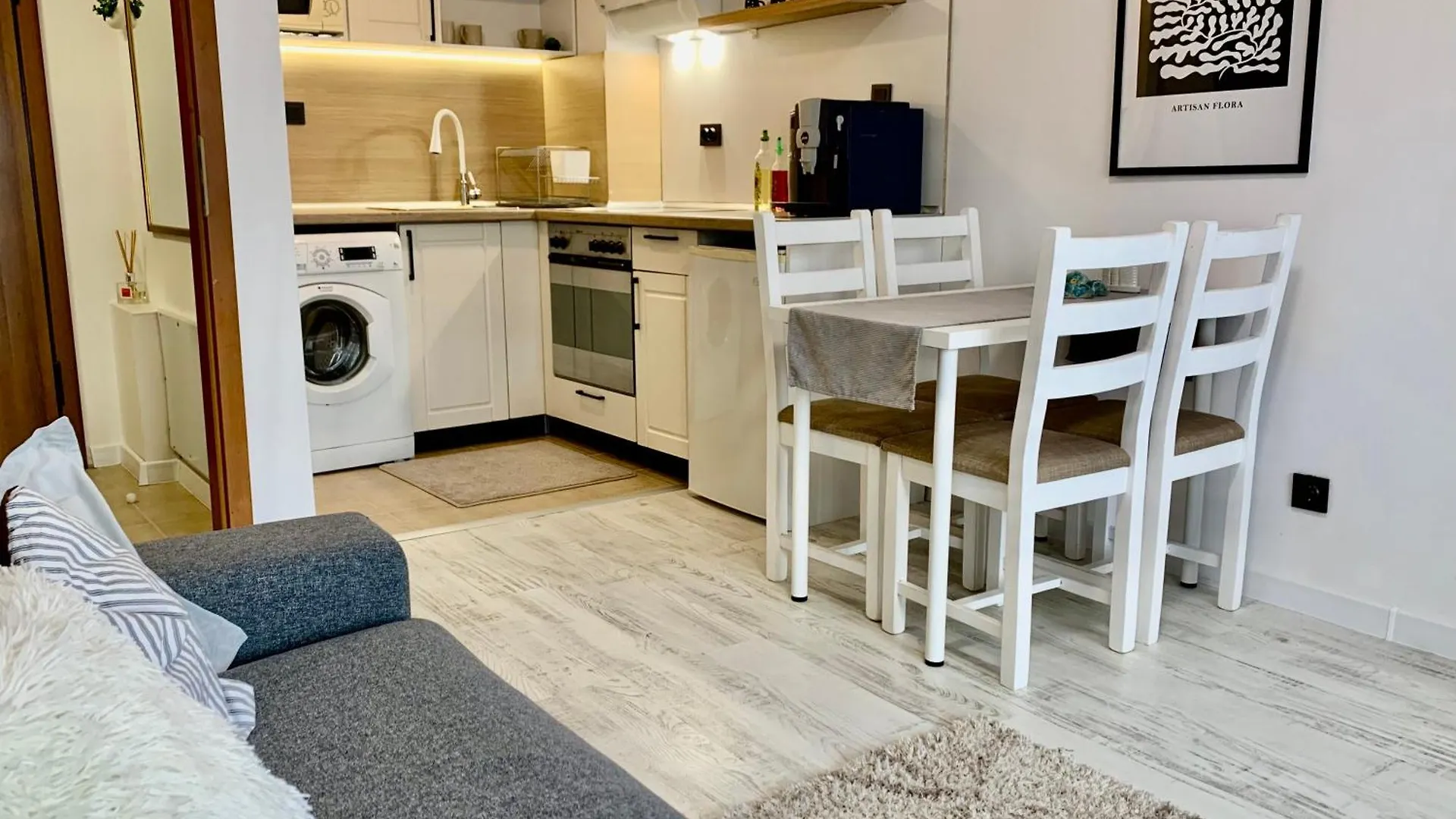 Snowflake Home - Private Apartment Bansko